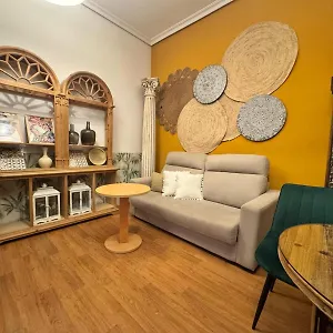 https://apartamento-casa-naranjo.es-andalucia.com